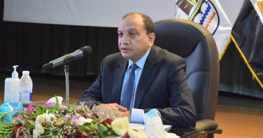 توفير معامل كمبيوتر بالكليات والمدن الجامعية فى بنى سويف لتفعيل الكتاب الإلكترونى