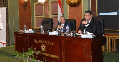 الأمانة الفنية للجنة العليا الدائمة لحقوق الإنسان تعقد جلسة استماع لممثلى المجتمع المدنى