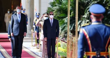 القمة المصرية الرومانية صفحة جديدة فى العلاقات التاريخية بين البلدين.. شهدت بحث سبل التعاون العسكري والأمنى والشراكة بمجالات الطاقة والسياحة والصناعة.. وبرلمانيون: طفرة كبيرة فى العلاقات بعهد الرئيس السيسى