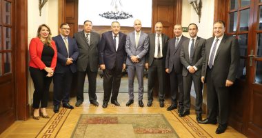 غرفة تجارة الإسكندرية تستقبل قنصل فرنسا لبحث سبل التعاون.. صور