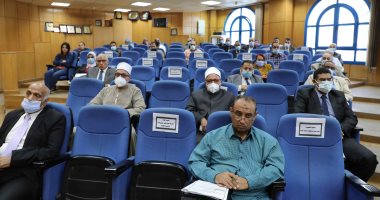 محافظ المنيا يقرر منع دخول أى موظف لم يتلقى لقاح كورونا لمحل عمله بدءاً من 15 نوفمبر