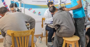 توقيع الكشف على 925 مواطنا بمطروح ضمن مبادرة حياة كريمة