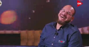 من محو الأمية للدكتوراه.. "سهرانين" يهدى الدكتور محمد كيلانى سيارة