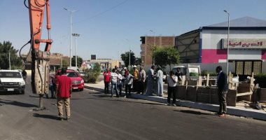 رئيس مدينة الأقصر يتابع أعمال توسعة شارع الجولى فيل لخدمة السياحة.. صور