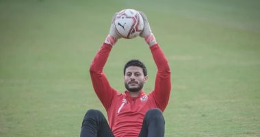شاهد تألق محمد الشناوى فى التدريبات الجماعية للأهلى بعد تعافيه من الإصابة