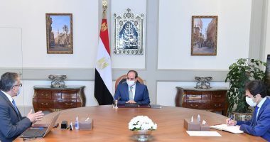الرئيس السيسى يوجه بتعزيز عدد الأطقم الطبية بمطارات المدن السياحية لإجراء المسحات 