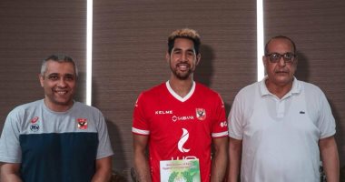 الأهلي يعلن ضم الأمريكي جاريت مواجاتوتيا لفريق الكرة الطائرة 