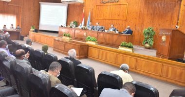 محافظ أسيوط يعلن عن تخصيص أراضى أملاك دولة لإنشاء محطات رفع صرف صحي ونقطة شرطة