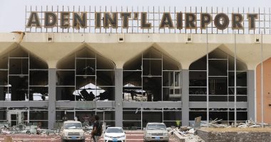 مطار عدن يستأنف حركة الرحلات وسط انتشار أمنى بعد التفجير الإرهابى