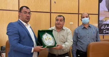  نقابة المهندسين بالوادى الجديد تكرم اسم النقيب الراحل عادل ربوح