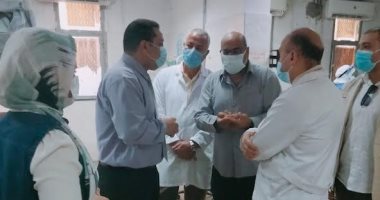 وكيل صحة المنوفية يتفقد سير العمل بمستشفى قويسنا المركزي فى جولة مفاجئة