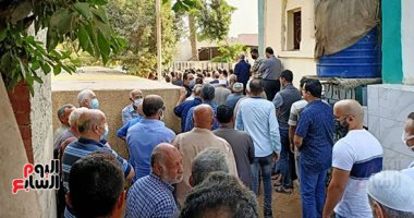 تشييع جنازة السياسى الكبير الراحل عبد الغفار شكر بمحافظة الدقهلية .. لايف