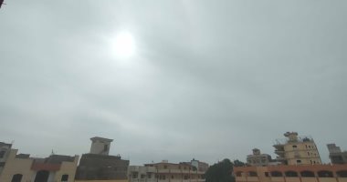 سحب كثيفة تغطى سماء الأقصر..والمحافظة ترفع حالة الطوارئ تحسبا للتقلبات الجوية