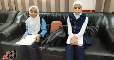 بسمة ونورهان طالبتان بالأقصر تبدعان فى مسابقة فارس المتون.. لايف وصور