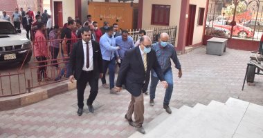 محافظ أسيوط يتابع استعدادات موسم الأمطار وتذليل العقبات أمام مشروعات منفلوط
