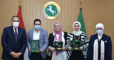 محافظ الشرقية يُكرم الفائزين فى مسابقة جائزة مصر للتميز الحكومى.. تعرف على القائمة