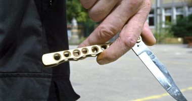 جريمة تهز اليمن.. شاب يذبح والدته ليلة زفاف شقيقته