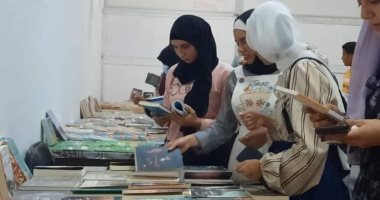 شاهد فعاليات معرض الكتاب بجامعة العريش لنشر الثقافة بشمال سيناء .. صور