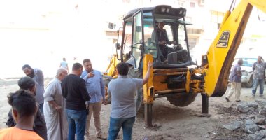 نائب رئيس مدينة أشمون يتابع تنفيذ مشروعات البنية التحتية بالمدينة