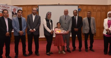 رئيس جامعة الأقصر يشهد حفل استقبال الطلاب الجدد بكلية السياحة والفنادق.. صور