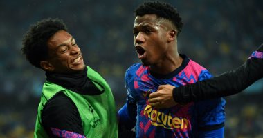 فاتى يحافظ على آمال برشلونة فى دورى الأبطال بفوز صعب ضد دينامو كييف