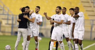 شاهد.. تشافي يودع لاعبي السد القطري قبل الرحيل إلي برشلونة