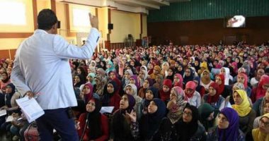 المالية تطالب العاملين بنشاط الدروس الخصوصية فتح ملف ضريبى خلال شهر.. خبير قانونى متخصص فى الشأن الضريب يفند القرار: فرض ضرائب لا يعنى تقنين أوضاع السناتر.. وغلق مراكز الدروس الخصوصية مسئولية التعليم