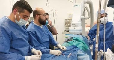 تغيير الصمام الأورطى لمريضة 79 عاما بدون جراحة بـ"مستشفى طنطا التعليمى" .. صورة