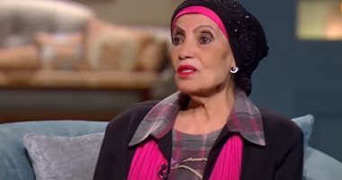على طريقة حكايتى مع الزمان.. 3 فنانات انفصلن عن أزواجهن بعد سن الخمسين  