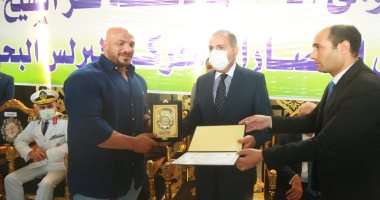 الاحتفال بالعيد القومى الـ 65 لمحافظة كفر الشيخ وتكريم "بيج رامى"