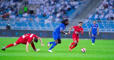 الهلال يتخطى ضمك بثنائية فى الدورى السعودى.. فيديو