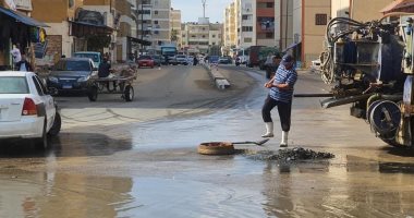 إصلاح عطل تسبب فى تسرب مياه أمام معهد حى المساعيد الأزهرى بالعريش 