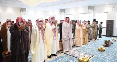 المصلون فى السعودية يؤدون صلاة الاستسقاء.. صور