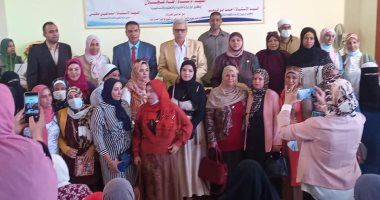 تعليم الإسماعيلية يُكرم موجهين ومعلمين وطلاب شاركوا فى الأنشطة الصيفية.. صور