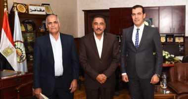 تعرف على مركز العزيمة لعلاج الإدمان بمطروح.. والمحافظ يدعم المدير الجديد