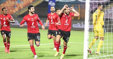 فرحة الفوز ما زالت تسيطر على الأجواء بقلعة الجزيرة بعد اكتساح الزمالك بخماسية.. على معلول: الفوز أعاد لنا ثقة الجمهور.. محمد شريف: ما زلنا فى بداية الموسم والقادم أفضل.. عمرو السولية: هدفنا إسعاد الجماهير