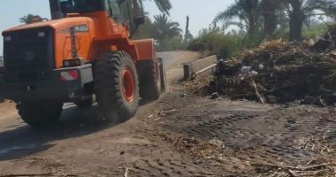 إزالة إشغالات إعلانات غير مرخصة ونقل 90 طن مخلفات فى بنى سويف