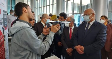 رئيسا جامعة بنها ووكالة الفضاء يفتتحان أول معمل متعدد الأغراض بفرع العبور