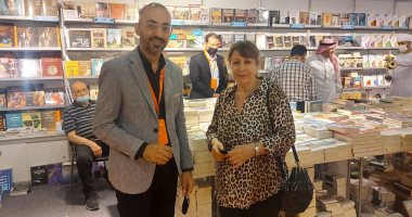 الروائية العراقية إنعام كجه جى: مجموعتى الجديدة "بلاد الطاخ طاخ" أول عمل لى يصدر فى مصر.. وتأثرت بمصطفى وعلى أمين فى عملى الصحفى.. وحرصت منذ صغرى على القراءة لـ يوسف إدريس ومحفوظ.. وأحب كتابات محمد المخزنجى