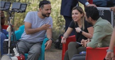 شاهد.. بيتر ميمى فى كواليس مسلسل "الجسر"