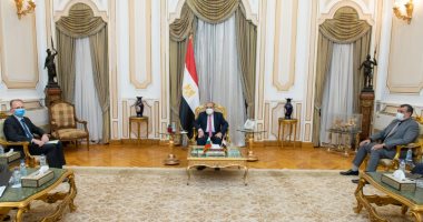وزير الإنتاج الحربى يبحث مع السفير البلغارى مجالات التعاون فى التصنيع العسكرى