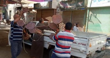 رفع إشغالات وإزالة إعلانات عشوائية غير مرخصة ونقل 65 طن مخلفات وقمامة ببنى سويف