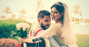 فاطمة ومحمد قصة حب تتحدى الكرسى المتحرك: قابلته صدفة ولقيت فيه فتى أحلامى