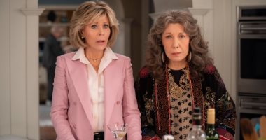 صورة من كواليس الموسم السابع والأخير من Grace and Frankie