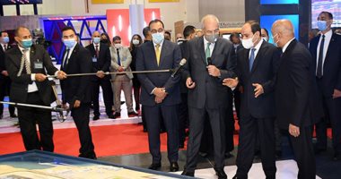 الرئيس السيسي يفتتح الدورة الرابعة من معرض النقل الذكى.. المعرض يسلط الضوء خلال 3 أيام على إنجازات الدولة لتحقيق النقل الجماعى الأخضر المستدام الصديق للبيئة.. ويعرض نماذج حقيقية من القطار الكهربائى والمونوريل