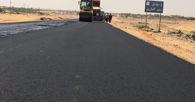  الانتهاء من رصف طريق المجمع الحكومي المميكن بالخارجة بتكلفة 9 ملايين جنيه