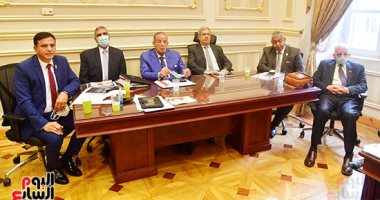 "دفاع الشيوخ" تواصل جلساتها لمناقشة قضية الوعى والانتماء الوطنى.. صور