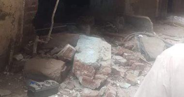 مدير أمن الجيزة يتفقد حادث تسرب غاز بعقار ووفاة 3 وإصابة 5 بالطالبية.. صور