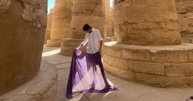 مصارع الثيران الفرنسي "سيباستيان كاستيلا" يزور الأقصر ويتلقط صور بين أعمدة المعابد