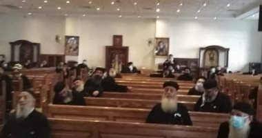 كهنة شبرا الشمالية يعقدون اجتماعهم الشهرى بعد توقف عام بسبب كورونا